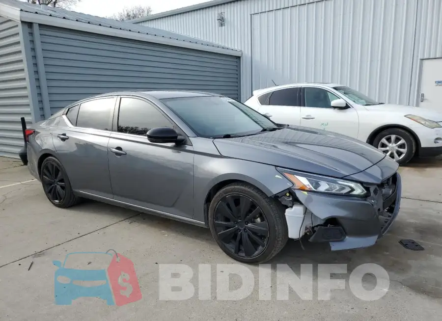 1N4BL4CV4KC134533 Photo# 4