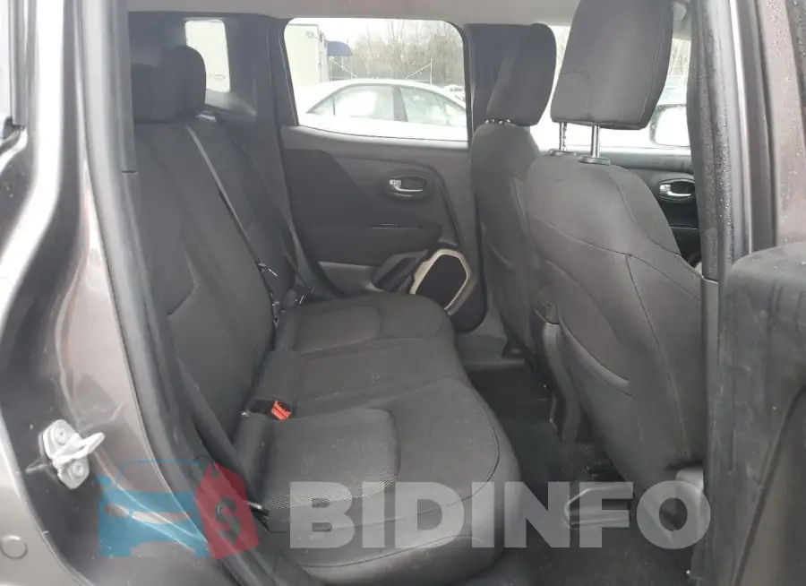 ZACCJBBBXHPE82194 Photo# 10