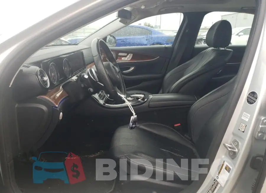 WDDZF4KB6HA112146 Photo# 7