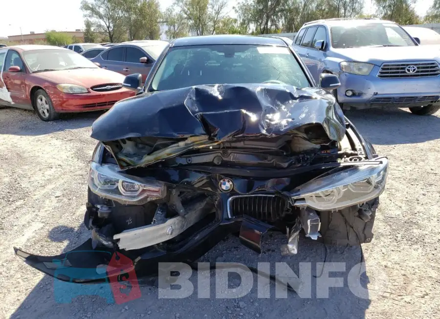 WBA8E1G54JNU89807 Photo# 5