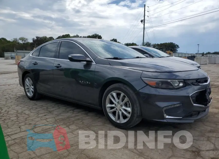 1G1ZD5ST5JF255931 Photo# 4