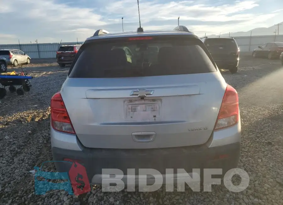 3GNCJLSB6GL262765 Photo# 6