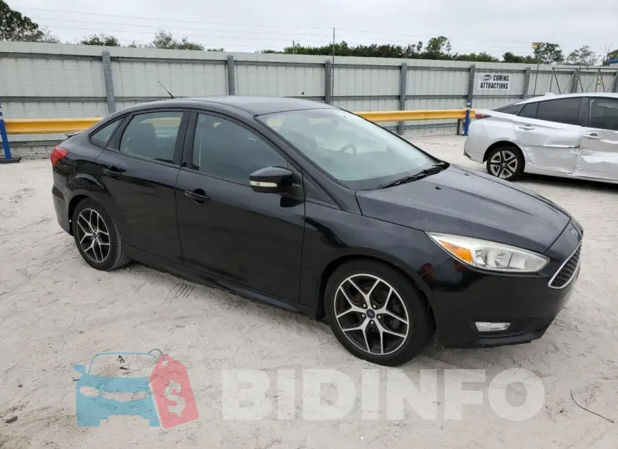 1FADP3F21GL382061 Photo# 4