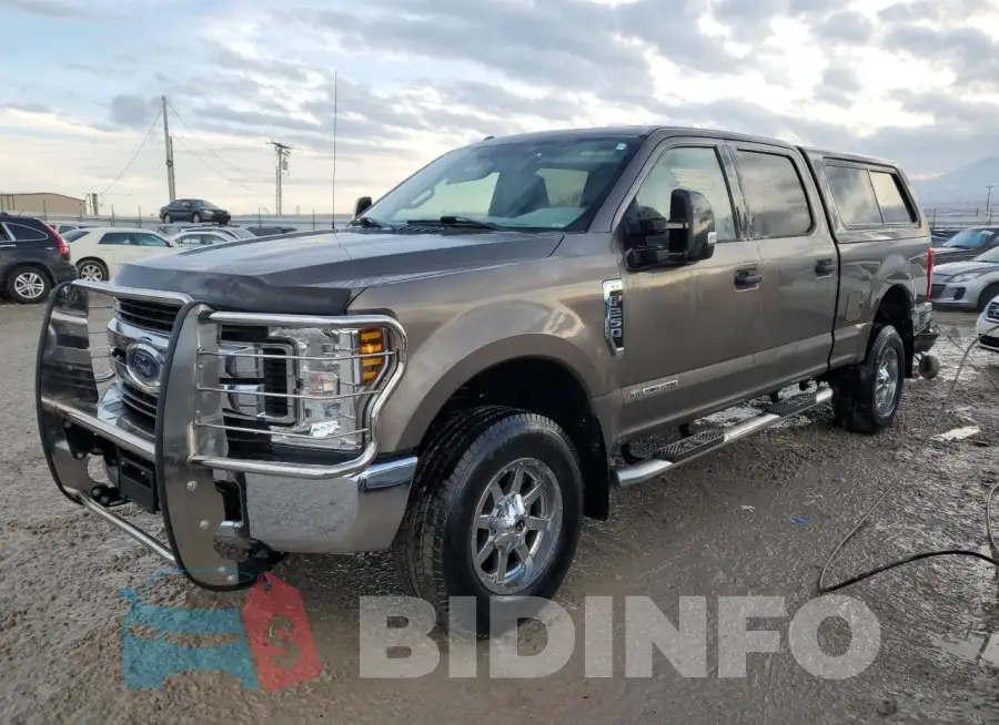 1FT7W2BT9JEB83824 Photo# 1