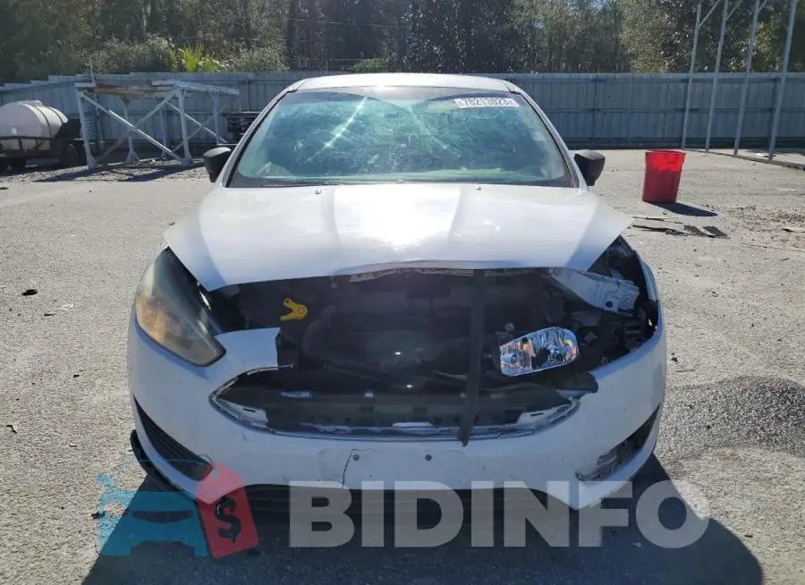 1FADP3E24GL258576 Photo# 5