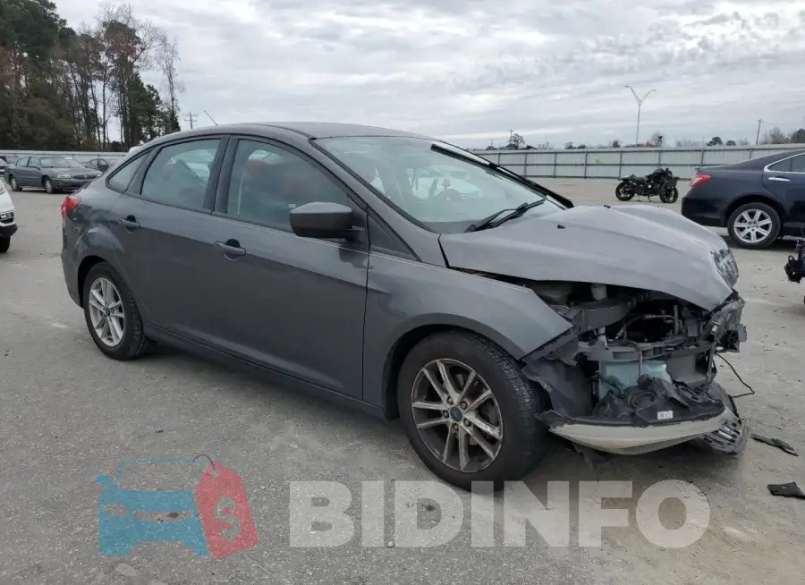 1FADP3F20JL245605 Photo# 4
