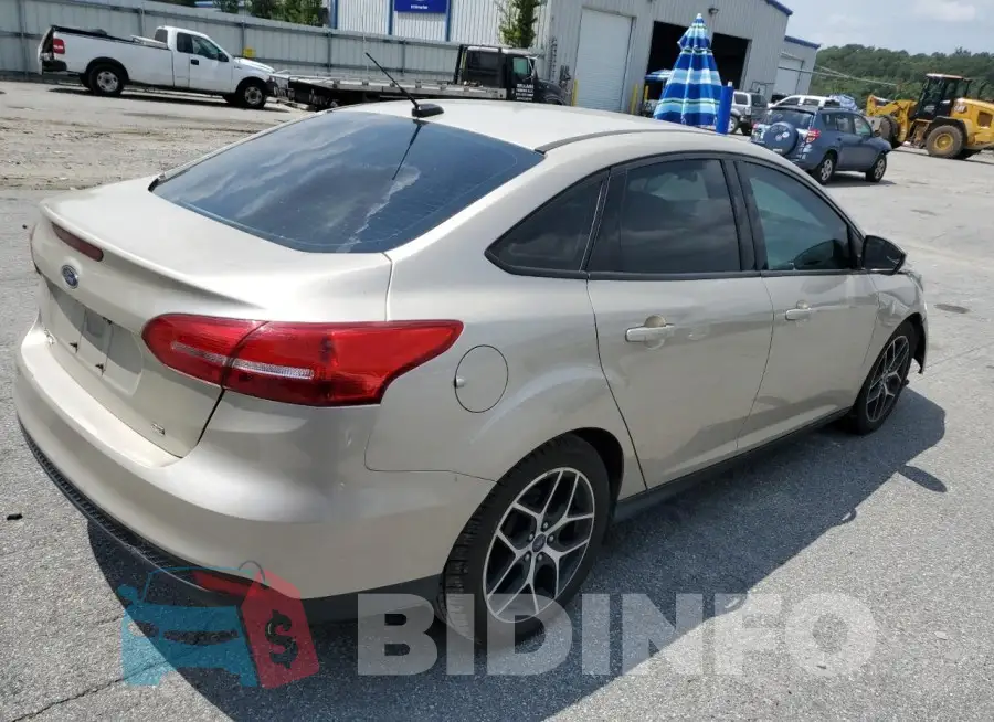 1FADP3F24JL226636 Photo# 3