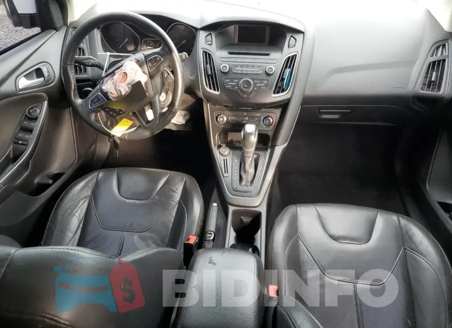 1FADP3K22FL251564 Photo# 8
