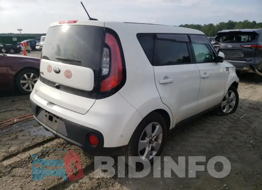 KNDJN2A2XJ7592470 Photo# 3