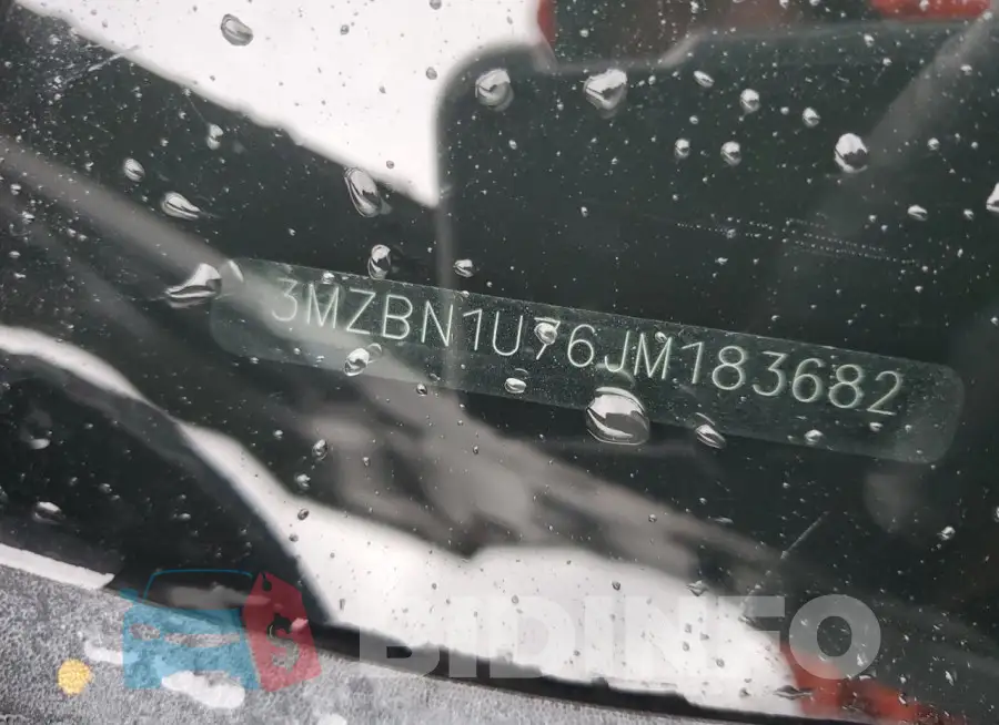 3MZBN1U76JM183682 Photo# 13