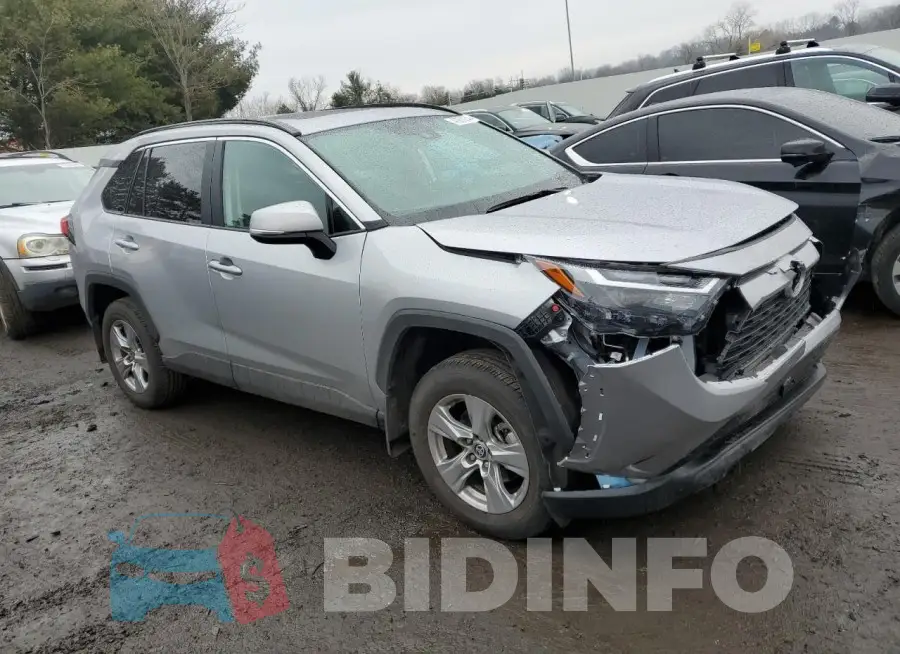 2T3P1RFV7PC329157 Photo# 4