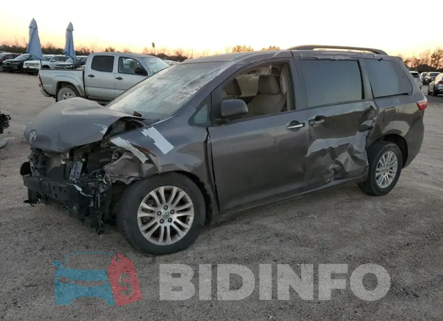 5TDYK3DCXGS732212 Photo# 1