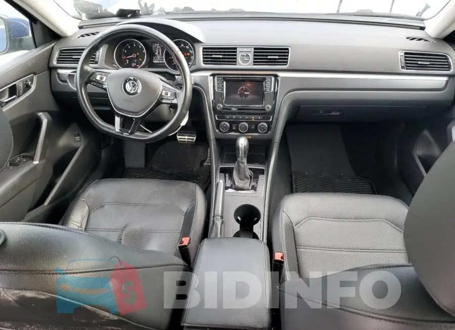 1VWDT7A39HC045553 Photo# 8