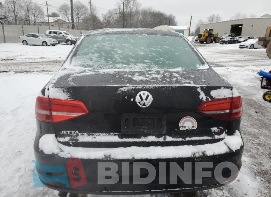 3VW2B7AJ2HM282215 Photo# 6