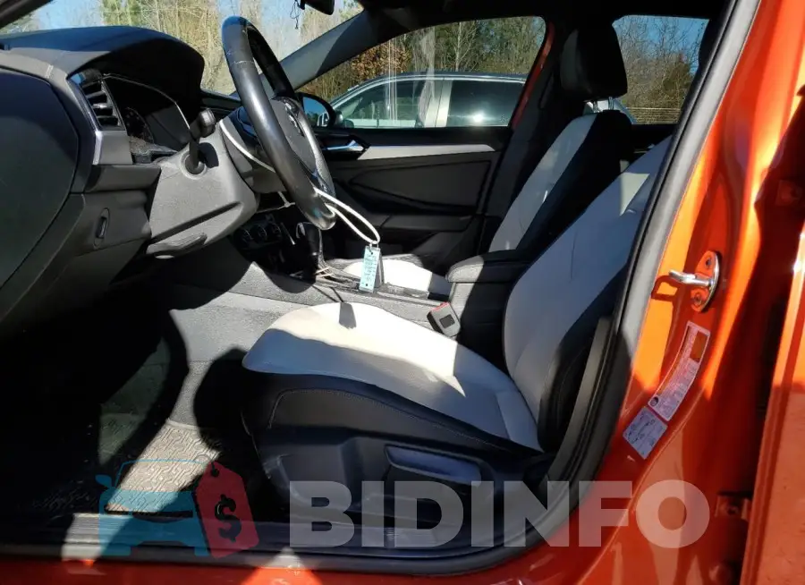 3VWC57BU6KM118607 Photo# 7