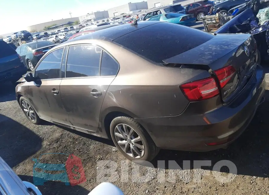 3VWD17AJXFM275313 Photo# 2