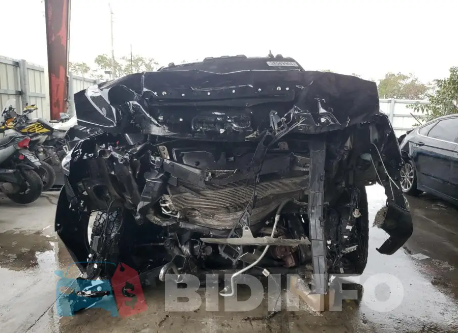 1GT49REY3MF164467 Photo# 5