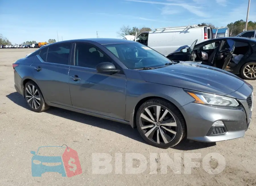 1N4BL4CV6KC180333 Photo# 4