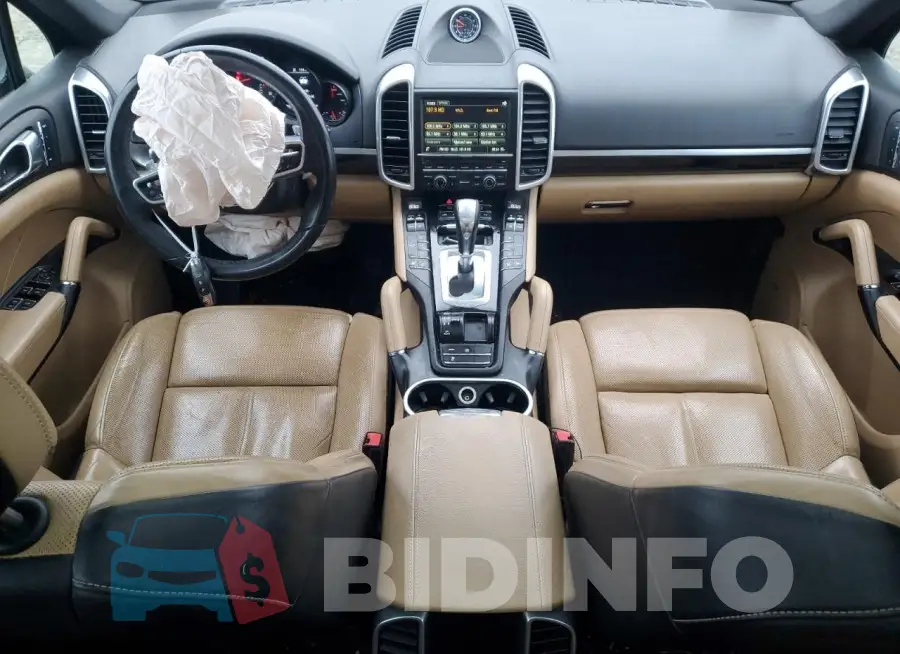 WP1AA2A29GKA13601 Photo# 8