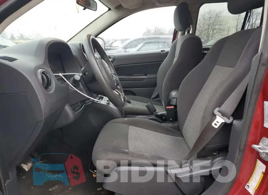 1C4NJDBBXFD379163 Photo# 7