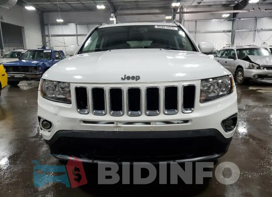 1C4NJDEB0HD176829 Photo# 5