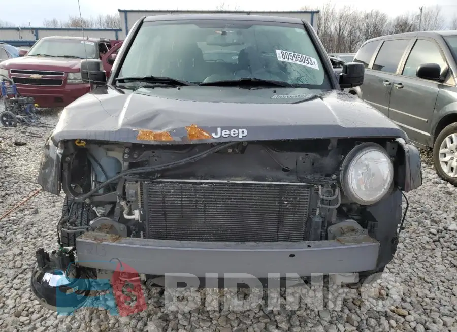 1C4NJRFB0HD196204 Photo# 5