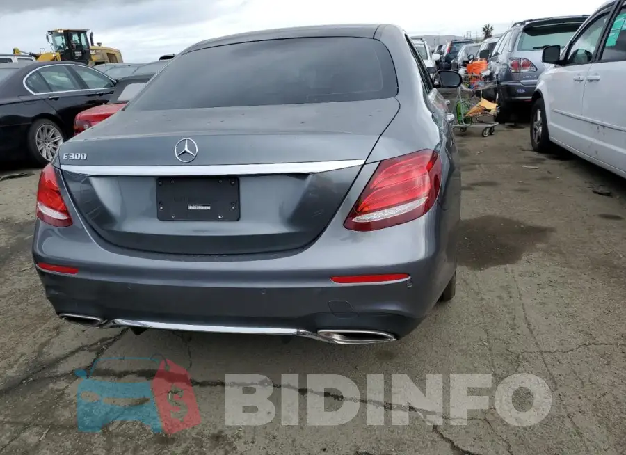 WDDZF4JB3KA625864 Photo# 6