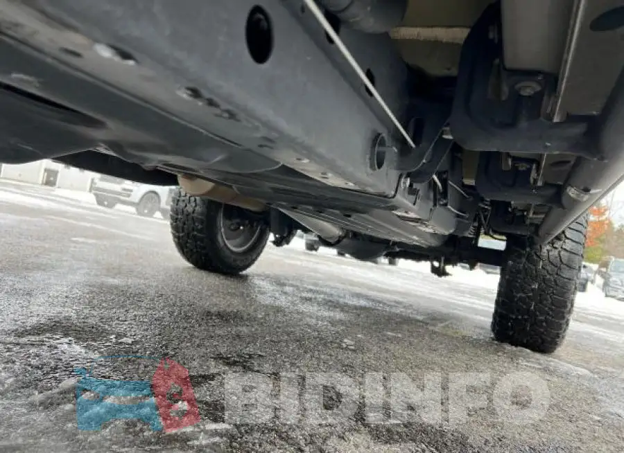 1GCPTEE19M1180020 Photo# 9