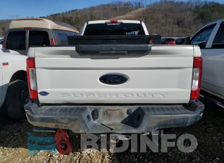 1FT7W2BT1KEC41748 Photo# 6