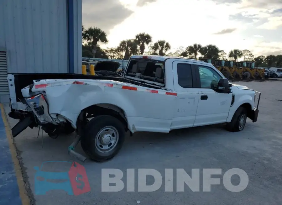 1FT7X2A64JEC68465 Photo# 4