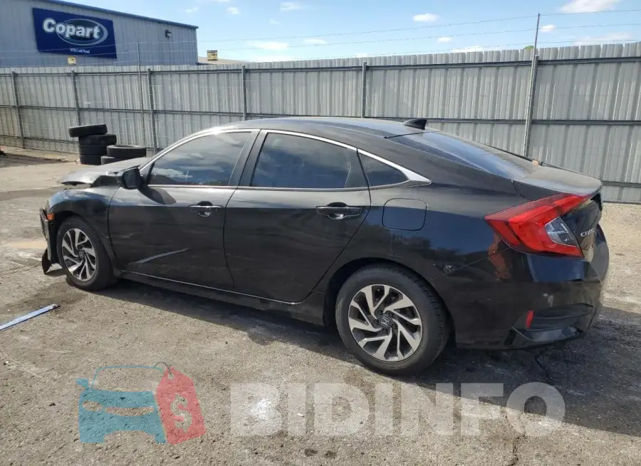 19XFC2F72JE001869 Photo# 2