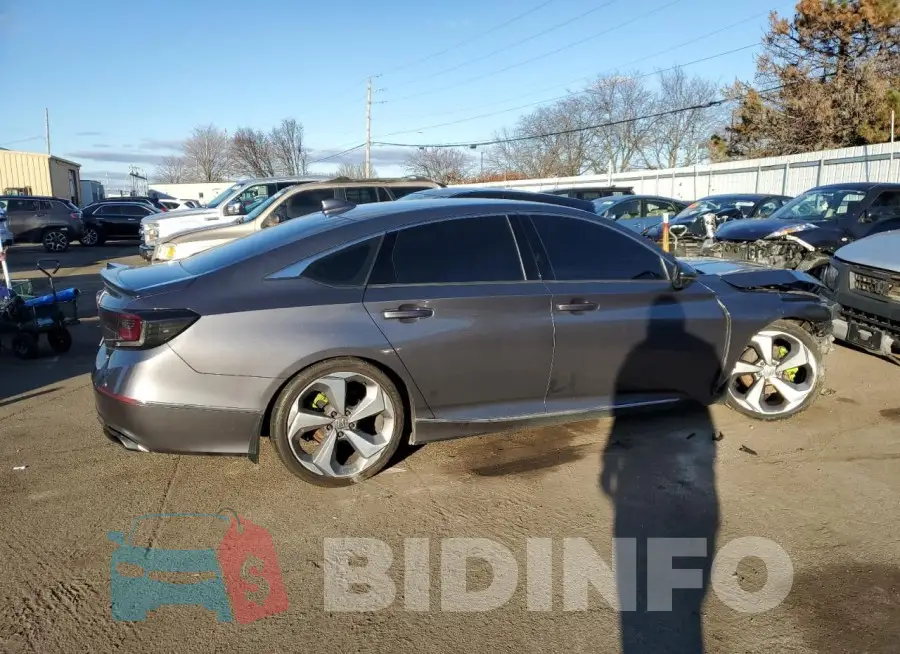 1HGCV2F50JA041741 Photo# 3