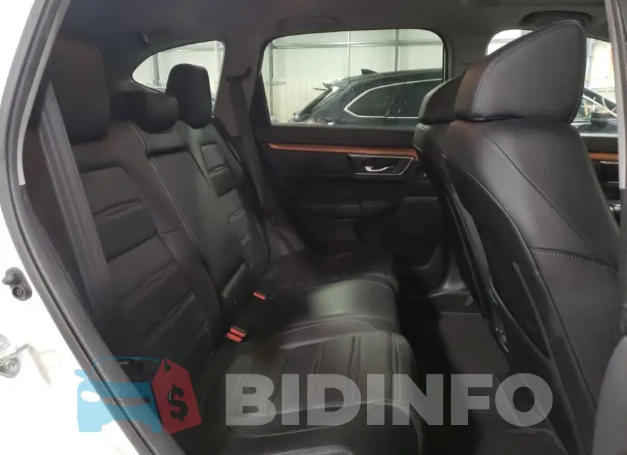 5J6RW2H83JL001472 Photo# 10