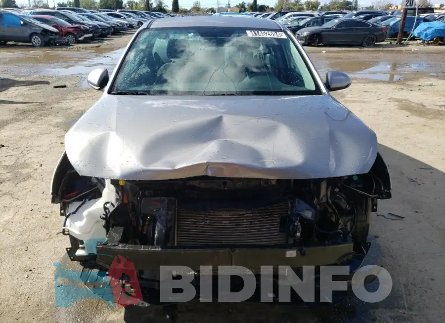 3KPC24A66ME141086 Photo# 5