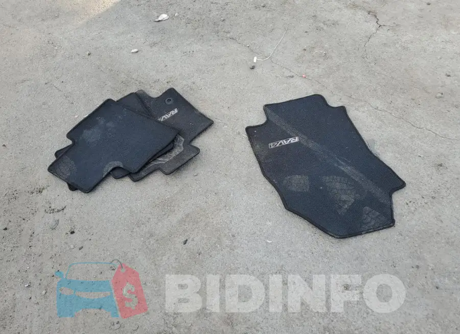 JTMW1RFV9MJ022836 Photo# 13