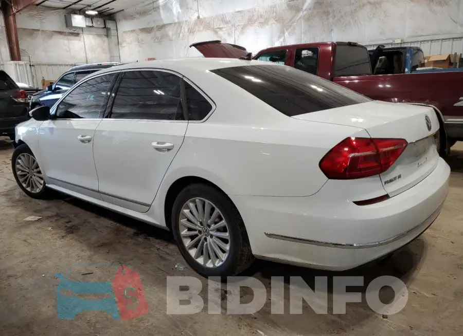 1VWBS7A31GC062257 Photo# 2