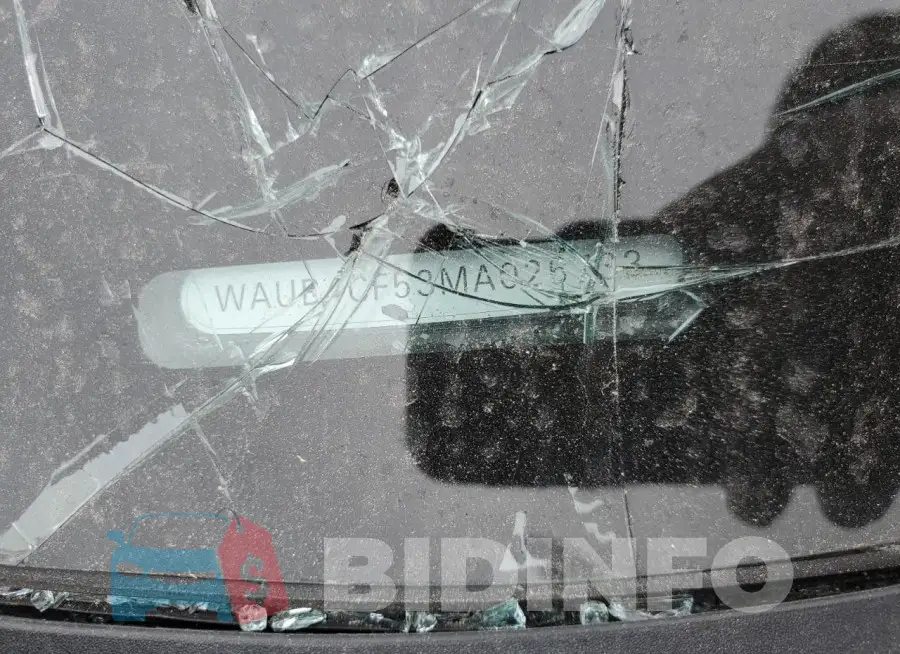 WAUB4CF53MA025733 Photo# 12