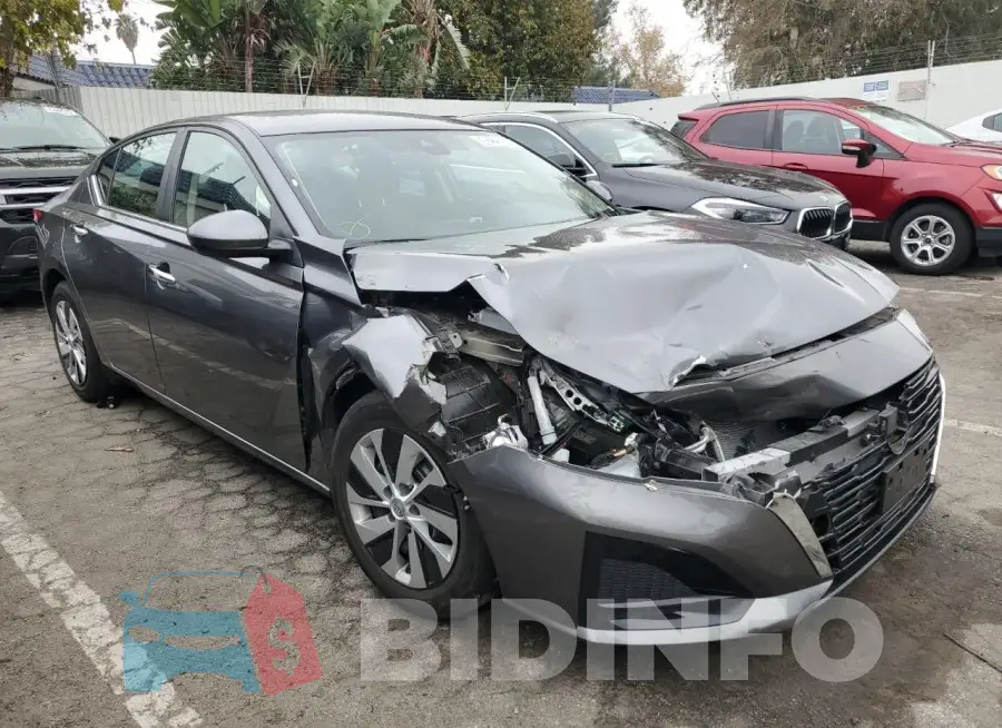 1N4BL4BV2PN403433 Photo# 4