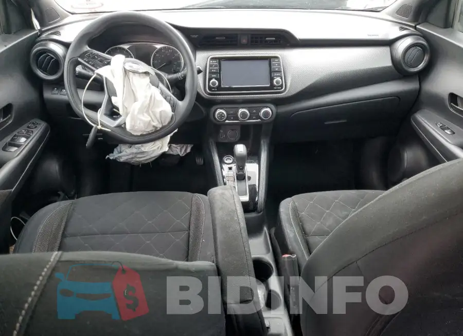 3N1CP5CU7JL530302 Photo# 8