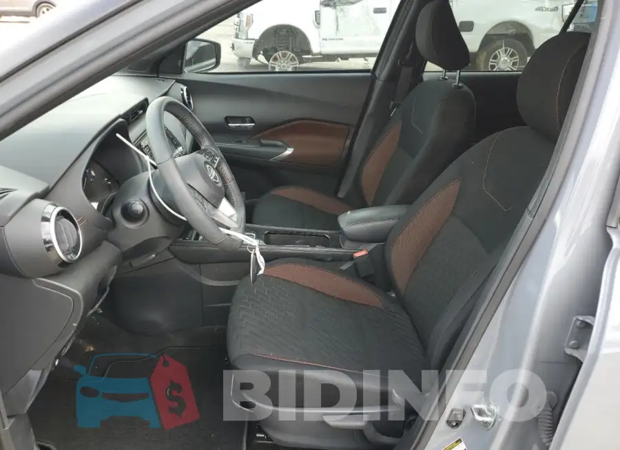 3N1CP5DV4PL469197 Photo# 7