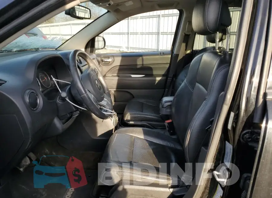 1C4NJDEB4HD109294 Photo# 7