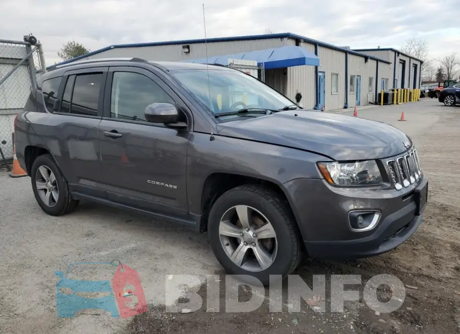 1C4NJDEB4HD109408 Photo# 4