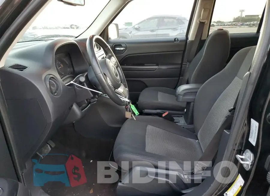 1C4NJPFB7FD329025 Photo# 7