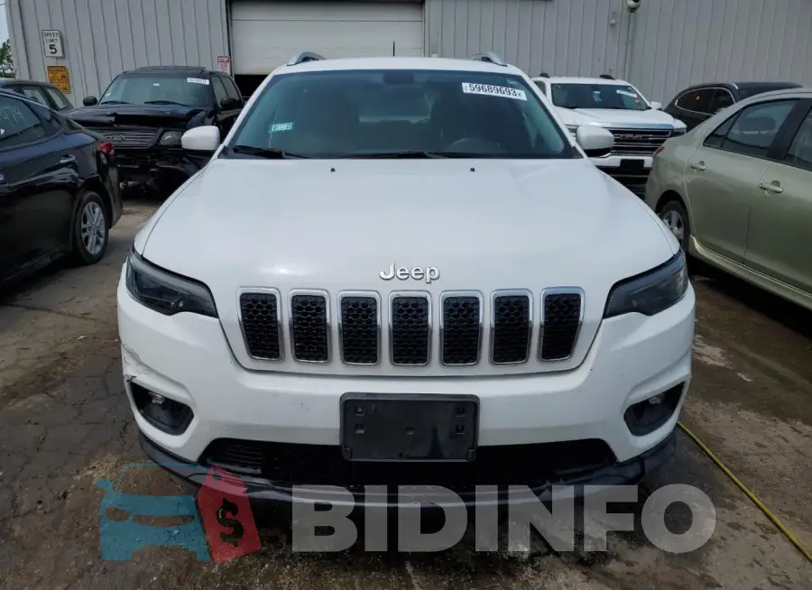 1C4PJLCB8KD370974 Photo# 5