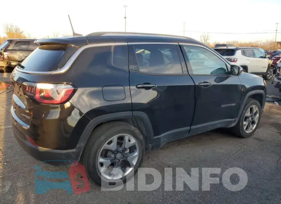 3C4NJDCB2LT116654 Photo# 3