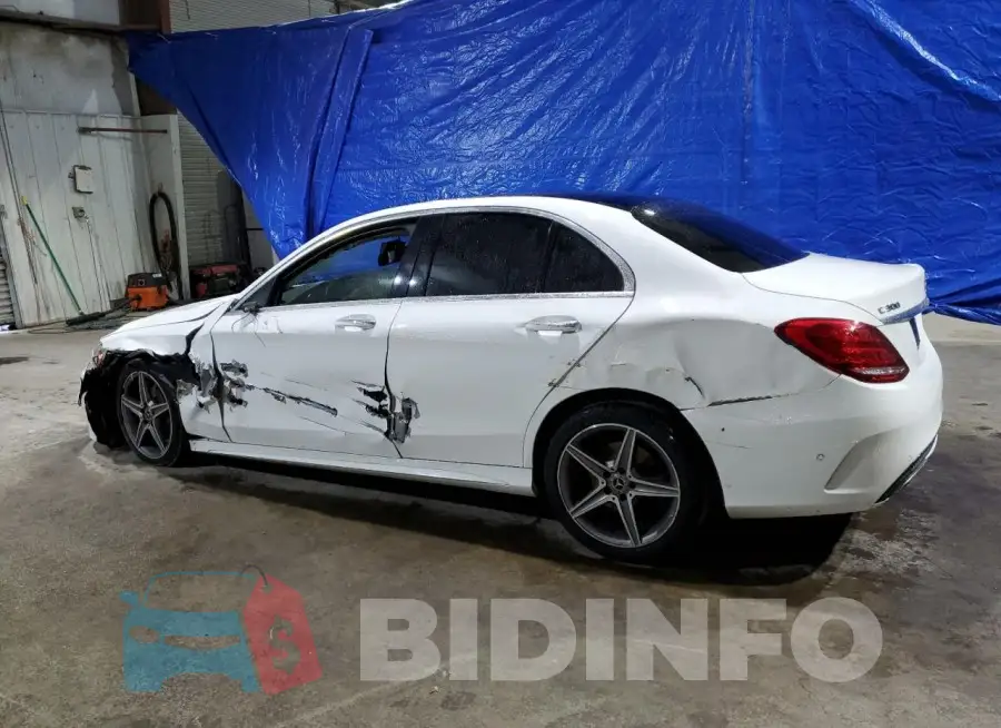 55SWF4KB3JU253622 Photo# 2