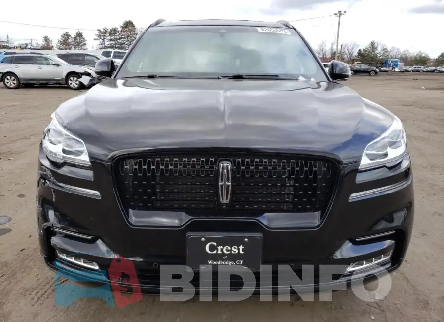 5LM5J7XC8NGL11761 Photo# 5