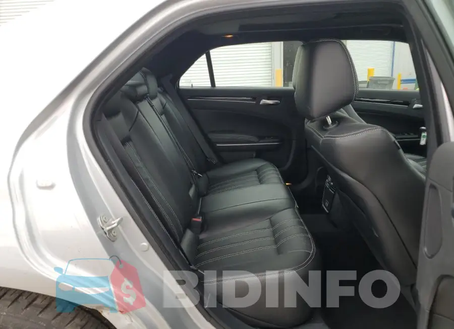 2C3CCABG9PH595977 Photo# 10