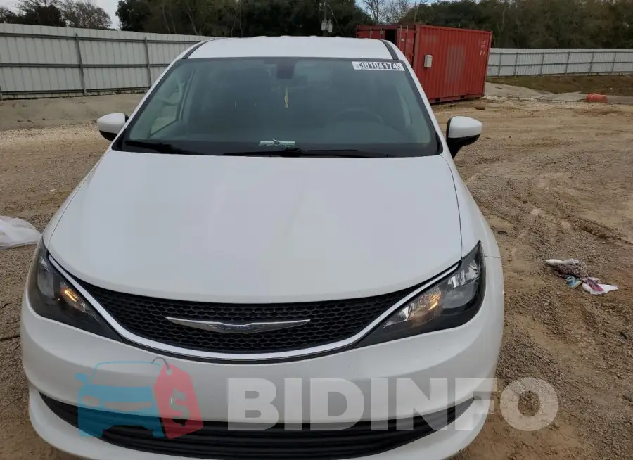 2C4RC1DG8HR515583 Photo# 5