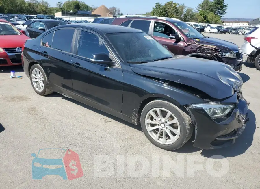 WBA8E5G52JNU45943 Photo# 4